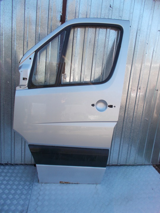 фото №1, Mercedes sprinter 906 двері ліві перед водія oem оригінал