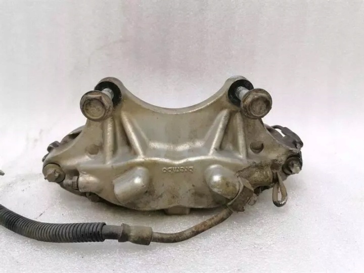 фото №10, Суппорт тормоза cadillac sts-v sts lc3 перед 88965629 суппорт тормоза brembo