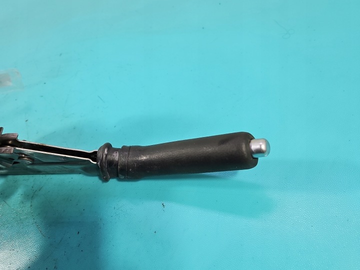 фото №9, Ручник  гальма ручного toyota corolla e16 e18 13- 11330317 11330318