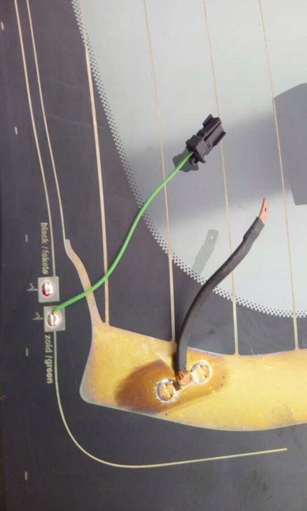 фото №4, Стекло задняя зад peugeot 3008 2016- оригинальная с подогревом тёмное