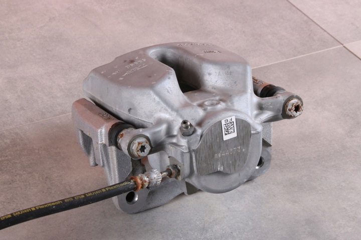 фото №7, Bmw g20 g42 x3 g01 x4 g02 суппорт тормозной правые перед 60/24/330 6882254