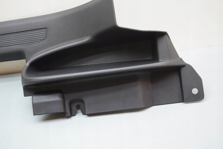 фото №12, Задняя правая планка декоративная порога vw tiguan ad1 5na868270b 1.4l бензин