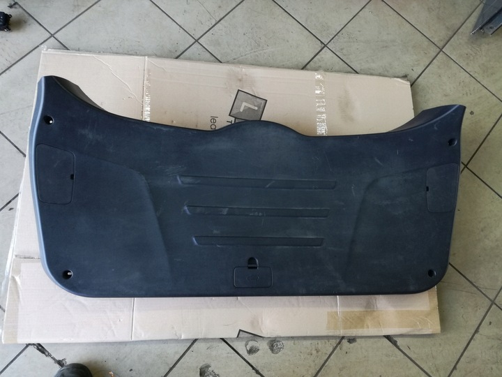 фото №1, Hyundai ix35 2009 - 2015 год обивка крышки зад 81750-2y0009p