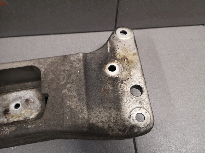 фото №6, Лапи поддержка коробки bmw 7 f01 3.0d 6777613