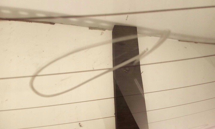 фото №2, Стекло задняя зад chrysler vision 1995-1997 оригинальная с подогревом зелёная