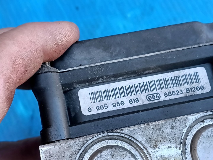 фото №7, Mercedes w169 a-klasa насос модуль керування abs 0265235225 0265950618