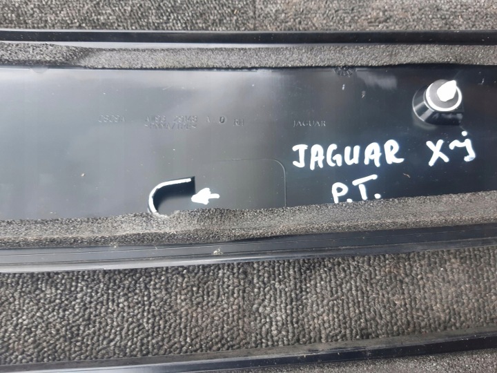фото №12, Jaguar xj маскировочная накладка стойка зад aw93 29148 29149