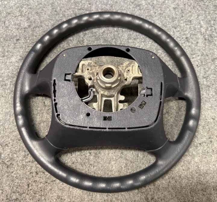 фото №9, Toyota hilux 2005-2012 руль красивая