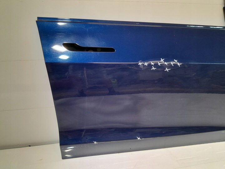 фото №2, Tesla модель 3 дверь правые передние перед