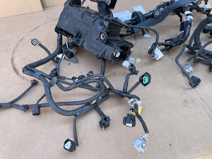 фото №9, Toyota hilux джгут камери двигуна шланг ab111-716bw0-r