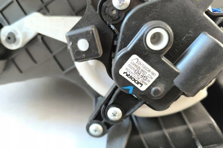 фото №11, Обігрівач hyundai ix35 lm, el, elh 972002y041 1.68l дизель 85kw 2011