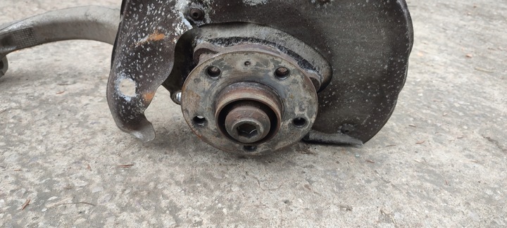 фото №8, Поворотна опора з ступиця правий перед audi a5 8t 1.8 tfsi 8k0407271p