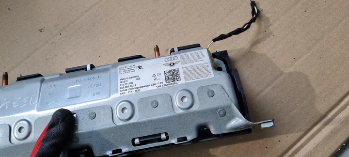 фото №7, S7 4g a7 подушка подушка безопасности коленная пассажира 4g8880842a правая a6 c7 4g