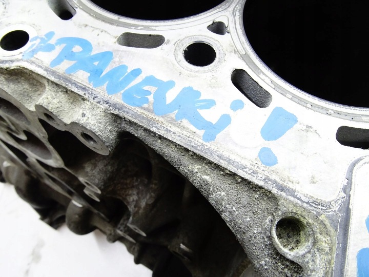 фото №16, Блок  двигуна kadłub bmw f20 f30 f10 e84 f25 2.0d 7810596