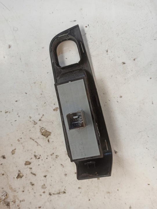 фото №10, Skoda octavia ii 2.0 tdi переключатель стекло 1z0959858b 3t1867171