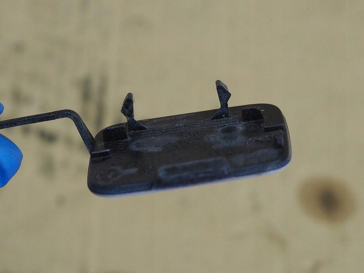 фото №11, Заглушка фаркоп бампера зад audi tt 8s0807441a