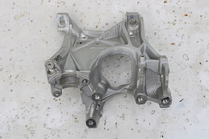 фото №12, Audi a4 a5 кронштейн поддержка 8w0399295e 8w0399296e санки траверсы коробки кпп / коробка передач