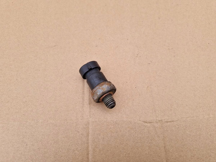 фото №1, Датчик давления масла 245776422 opel vectra c 2.2