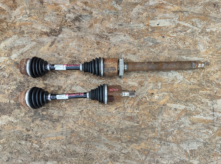 фото №1, Піввісь напіввісь права volvo xc40 2.0 2.0d3 d3 2wd автомат p32240099