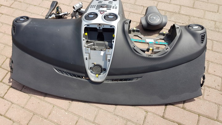 фото №5, Панель роздавальна капот opel corsa d 3d