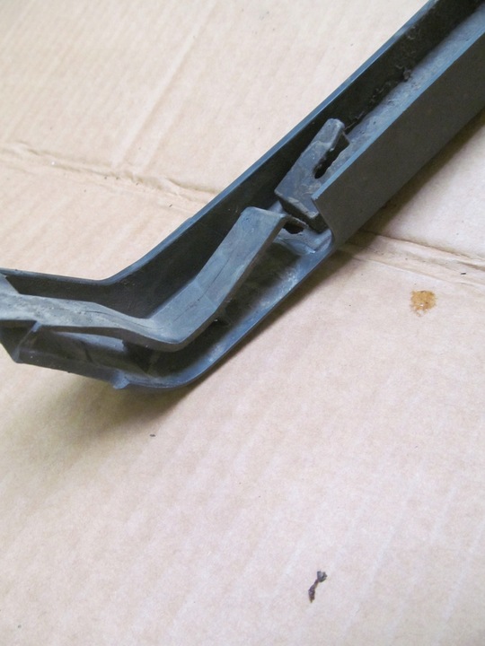 фото №11, Vw tiguan 07-11 накладка крыльев правые зад c401