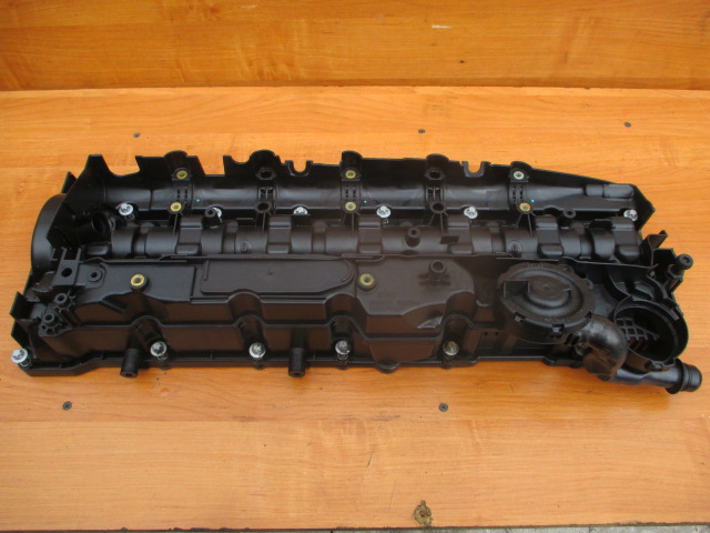 фото №13, Bmw n57 f10 5 f15 f25 f30 f70 3.0 n57 biturbo кришка клапанів 8507607 bdb