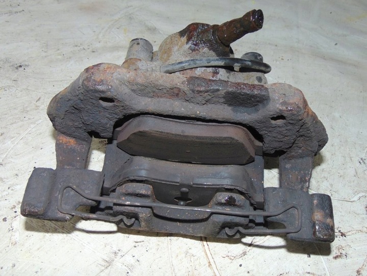 фото №6, Mercedes w210 2.2d 98r суппорт правый перед