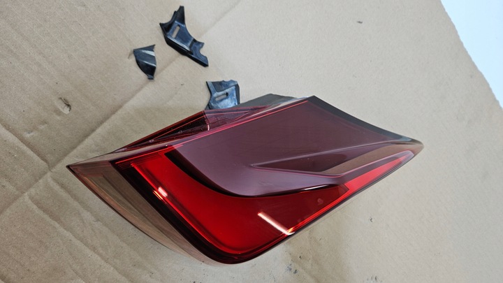 фото №6, Лампа зад задняя правая lexus ux koito 76-53