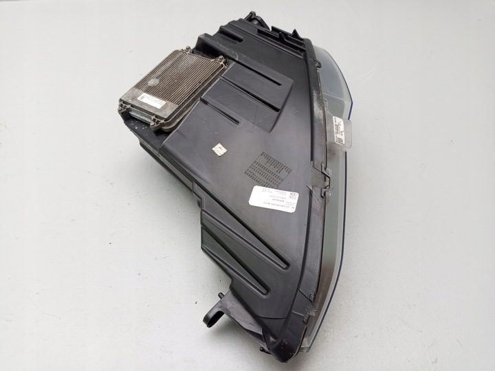 фото №10, Tesla модель s рестайлінг 2016- лампа передня права праві перед 1065045-00-c ÷