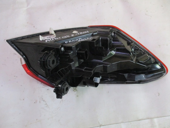 фото №13, Лампы зад audi q4 e- tron 89a945095b