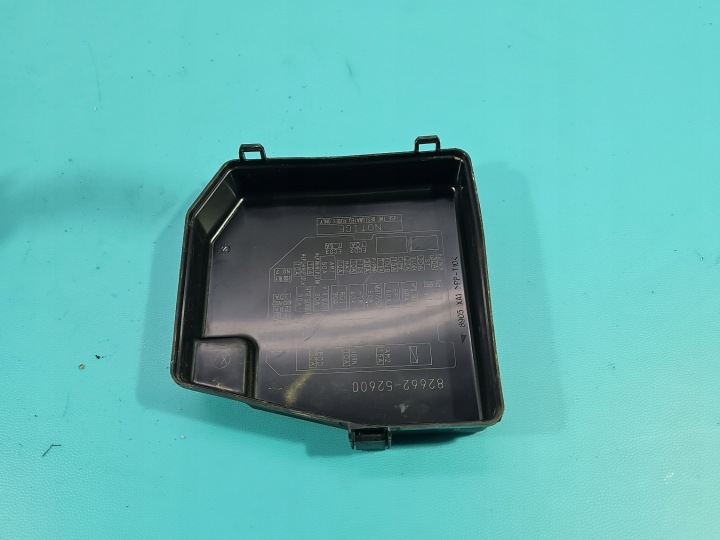 фото №8, Блок запобіжників toyota yaris ii 821110dm01a 82662-52600