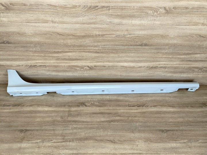 фото №1, Накладка порогова права audi a6 c7 sedan ls9r 64 km!