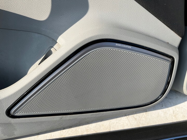 фото №7, Обивка обшивки audi a3 8v5 sedan bang & olufsen
