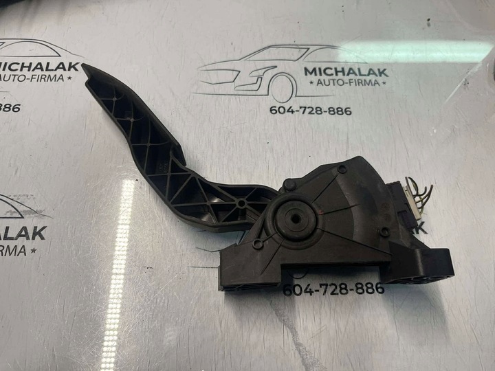 фото №1, Opel vectra c signum 3.0 1.9 cdti 02-08 потенциометр газа 9186725 cf