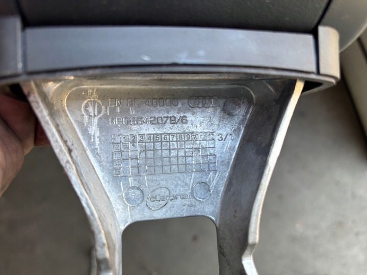 фото №5, Audi a3 8p рестайлинг fl подлокотник туннель средний 8p0864207f