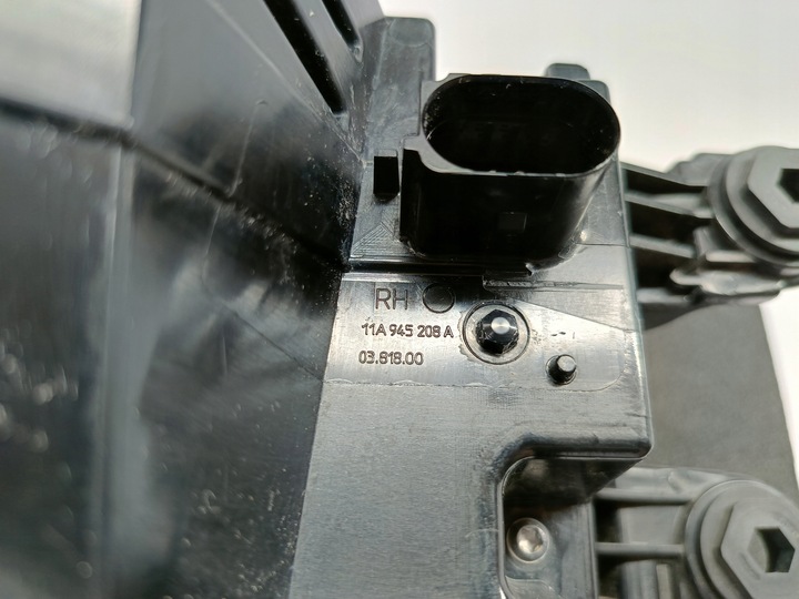 фото №16, Volkswagen id.4 id4 21- лампа правая задняя правый зад iq light led 11a945208a