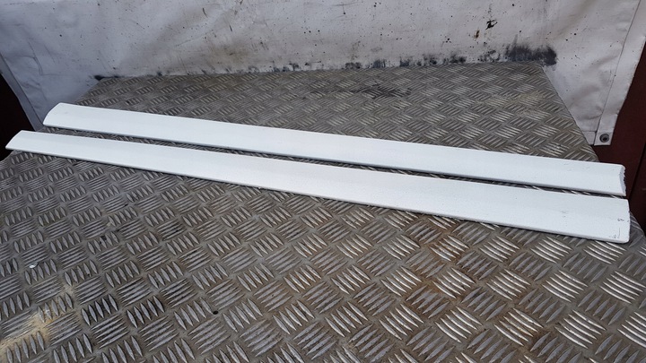 фото №2, Mercedes w203 планка двері права / ліва перед