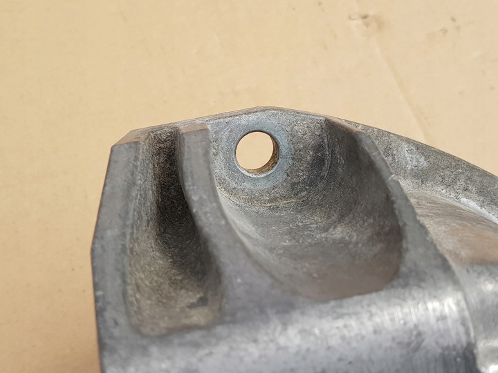 фото №8, Захист подушки двигуна / audi a2 1.4 tdi amf 75km / 8z0199212a / справна