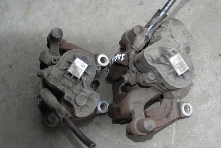 фото №4, Skoda superb 3v iii суппорт тормозной зад l / p 17r