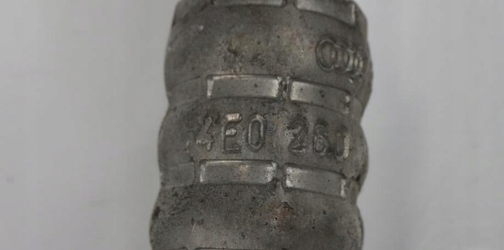 фото №8, Шланг шланг кондиціонера 4e0260701an audi a8 d3