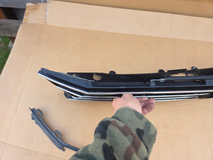 фото №8, Решітка решітка радіатора vw passat b8 r-linie 14-18r передній рестайлінг