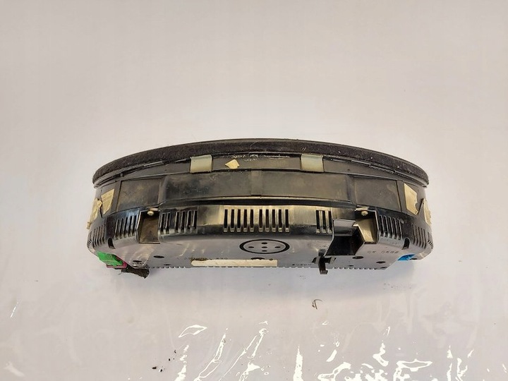 фото №9, Спидометр obrotomierz 8e0920900h 0263626021 bosch audi a4 b6 8e5 1.9 tdi