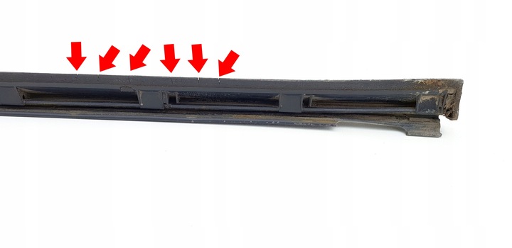 фото №11, Mercedes w168 планка двері dół нижня перед передня права