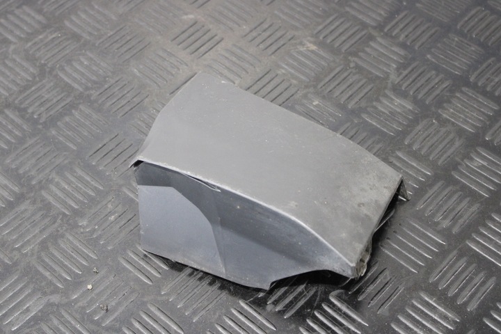 фото №1, Заглушка захист порога крила права evoque l538 bj32-16164-ac