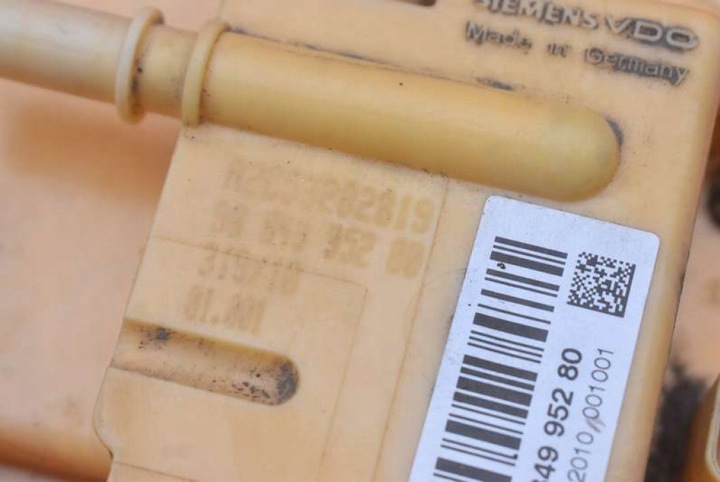 фото №8, Датчик уровня топлива 9684995280 peugeot 5008 1 i 1.6 hdi 112 km 09-13