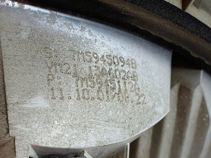 фото №8, Vw sharan i рестайлинг лампа правая зад крышка накладка