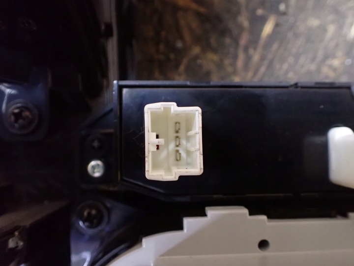 фото №14, Панель средний воздуховод кондиционер kia ceed ii 1,4 crdi 2014r hb 95710-1h700 8420