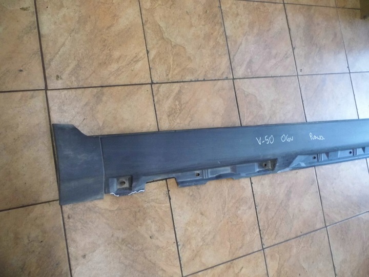 фото №3, Volvo v50 s40 ii 2.0d 06' планка пороговая правая