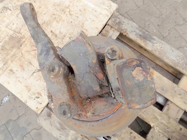 фото №8, Iveco eurotech 440km 2001r - ступица левая перед