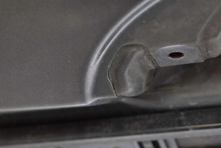 фото №8, Крышка багажника зад задняя графитовая nissan micra k12 3d 02-07